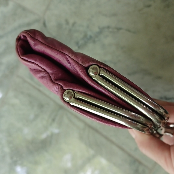 HOBO Lauren  wallet - Picture 14 of 16